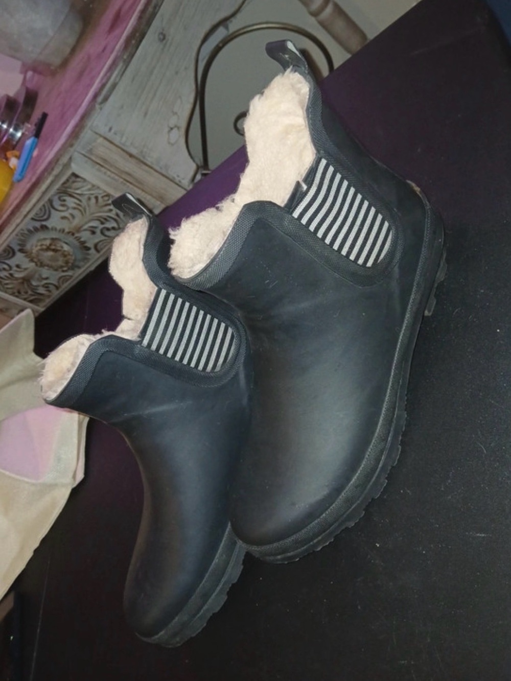 Rain Boots featuring a cozy faux-fur lining